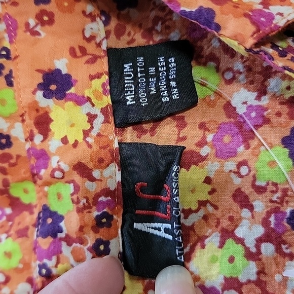 ALC (At Last Classics) Size M Salmon Multi Color Ditzy Floral Print Short Sleeve - Picture 10 of 10